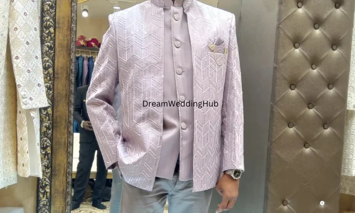 Ronalds Fitting Corner